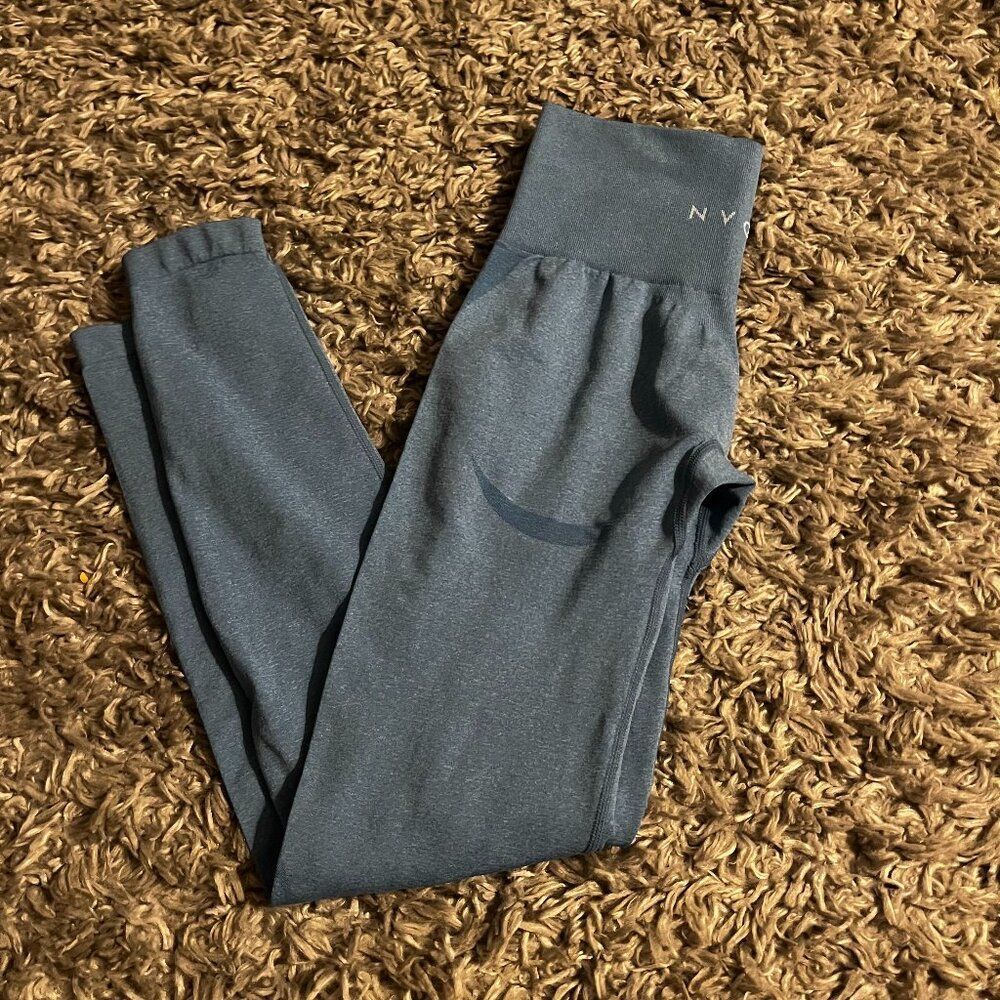 NVGTN light blue seamless leggings size xs